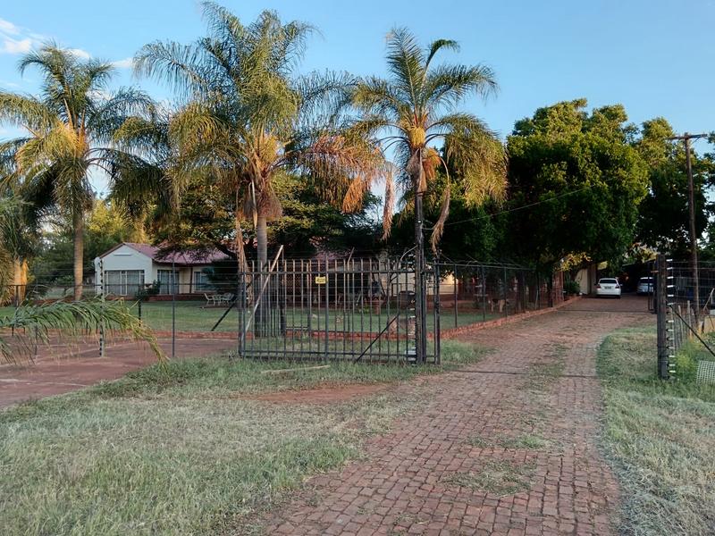 7 Bedroom Property for Sale in Rietfontein North West